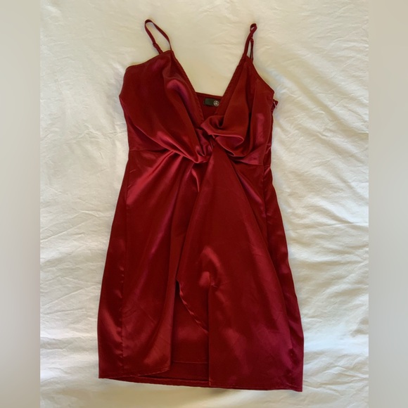Missguided Burgundy Satin Dress - Picture 3 of 4